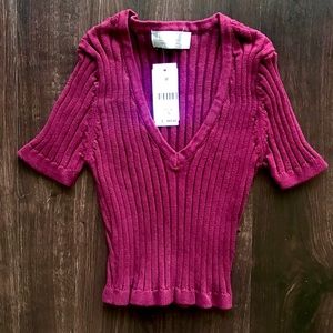 LF Burgundy Formfitting Strech Crop Top T-Shirt